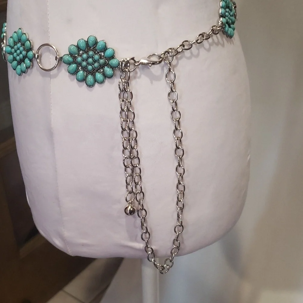 Turquoise-Inspired Silvery Metal Belt Accessory with adjustable Design nwot